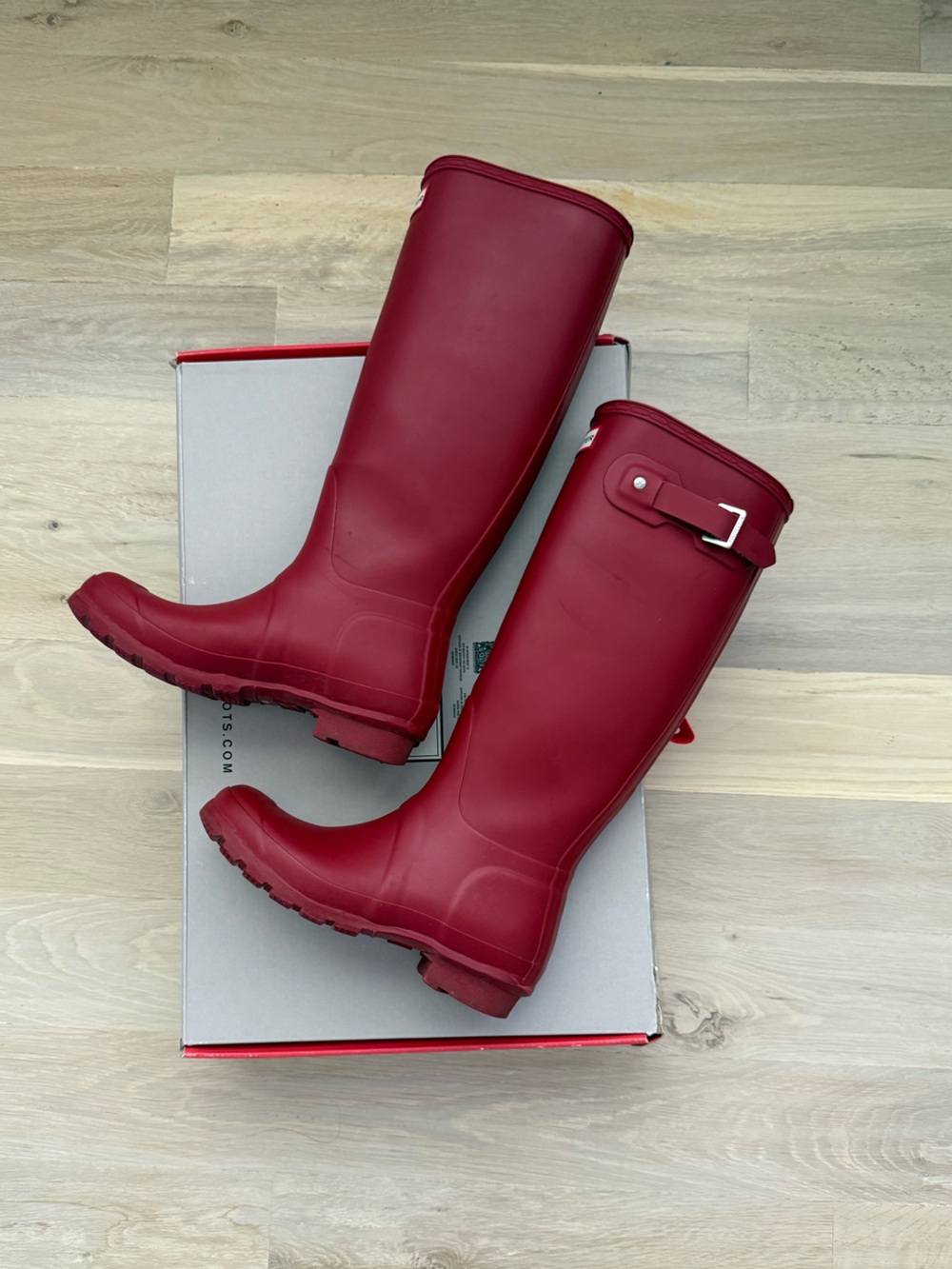 Hunter Tall Red Gloss Rain Boots - Picture 2 of 3